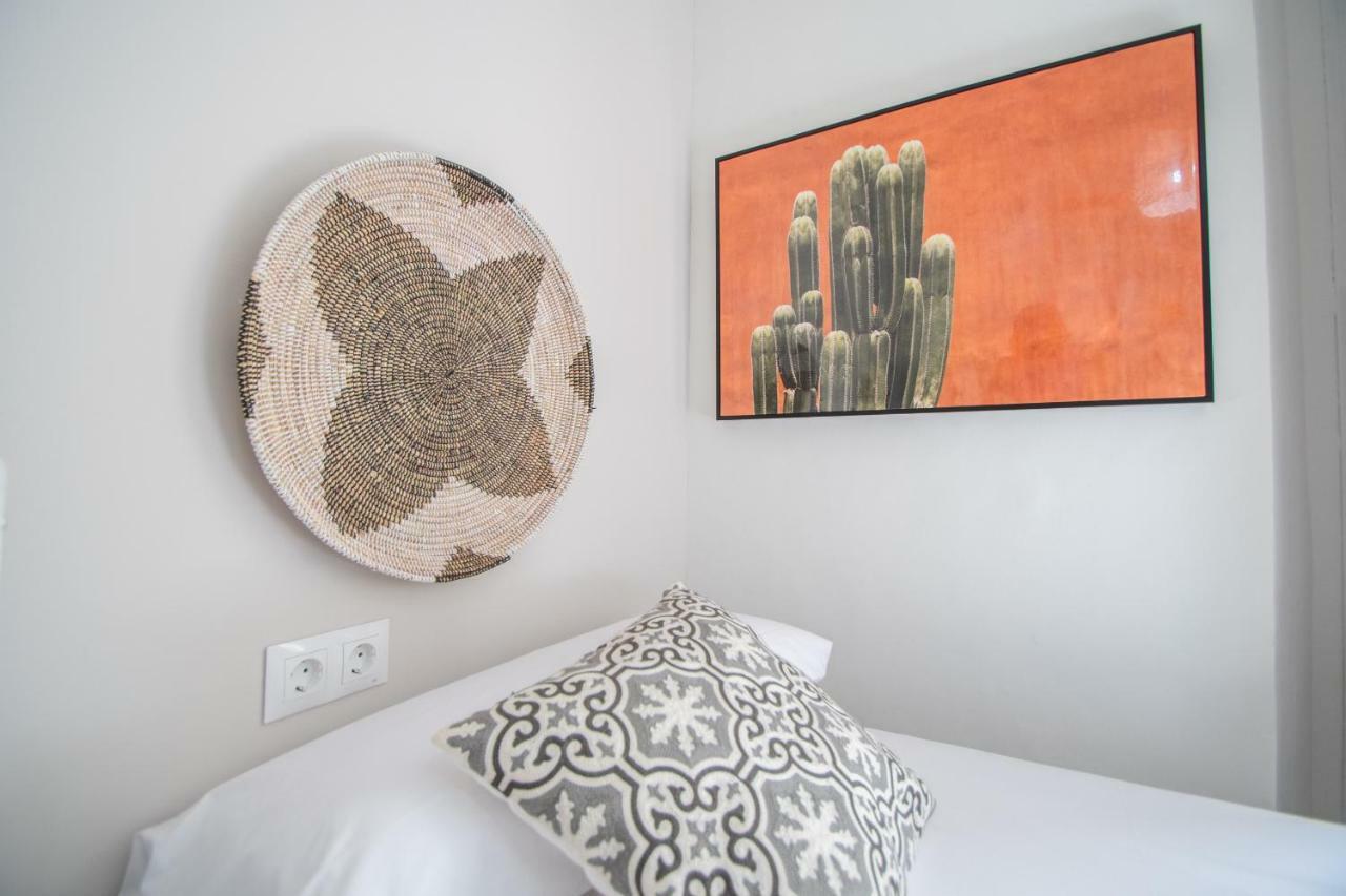 Musas De Apartament *